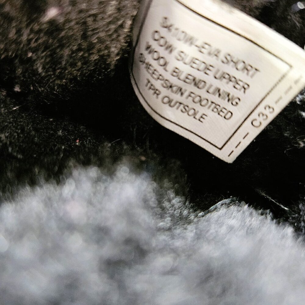 BEARPAW EMMA BLACK WOMEN'S SHORT SUEDE BOOTS SIZE 10 COZY COMFORTABLE - Picture 4 of 4